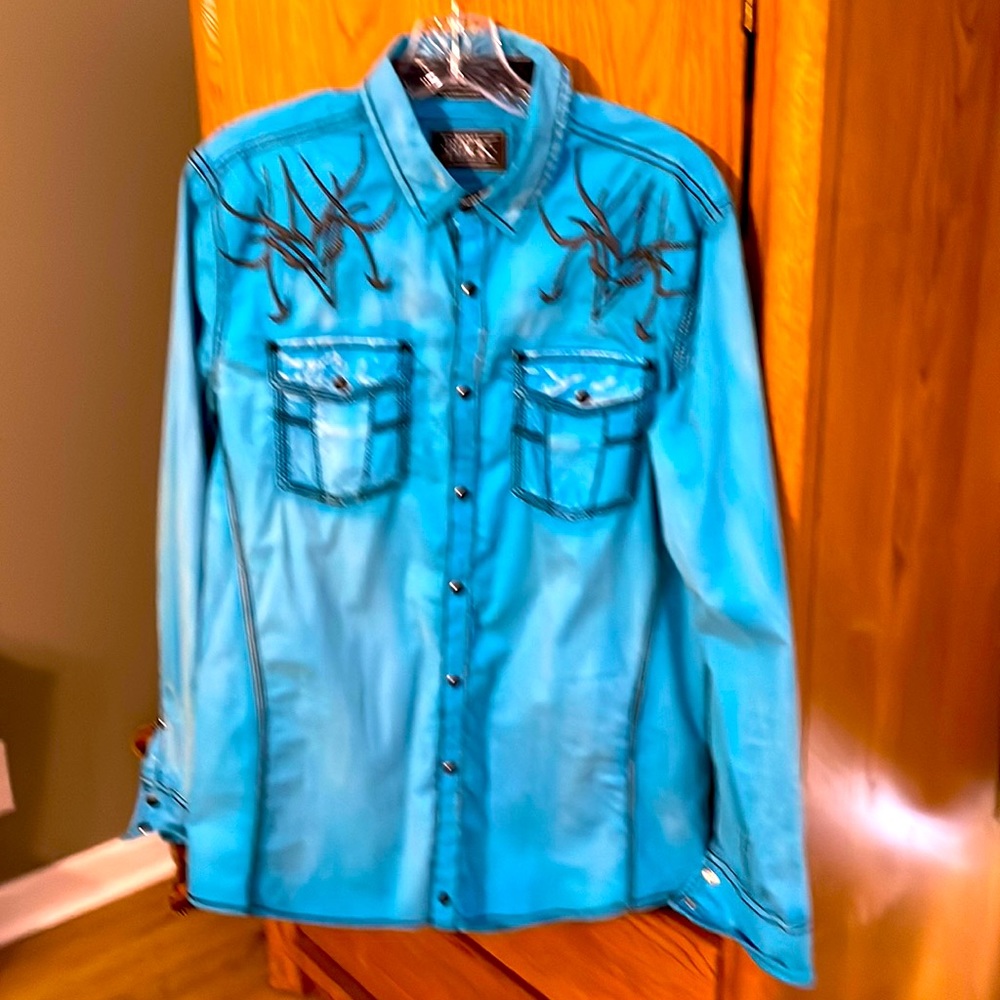 Buckle teal blue dress shirt with dark grey design. Medium